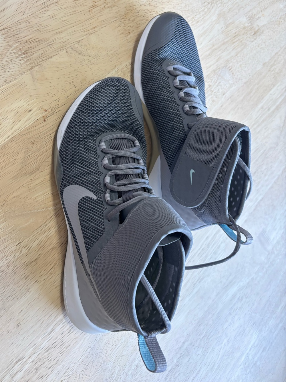Nike Zoom Women’s Training Shoes (Gray)